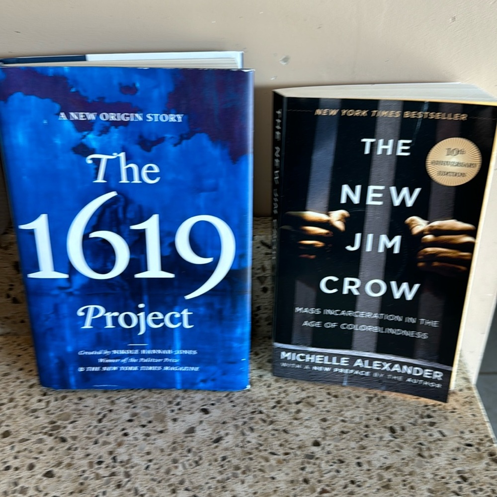 2 books like new